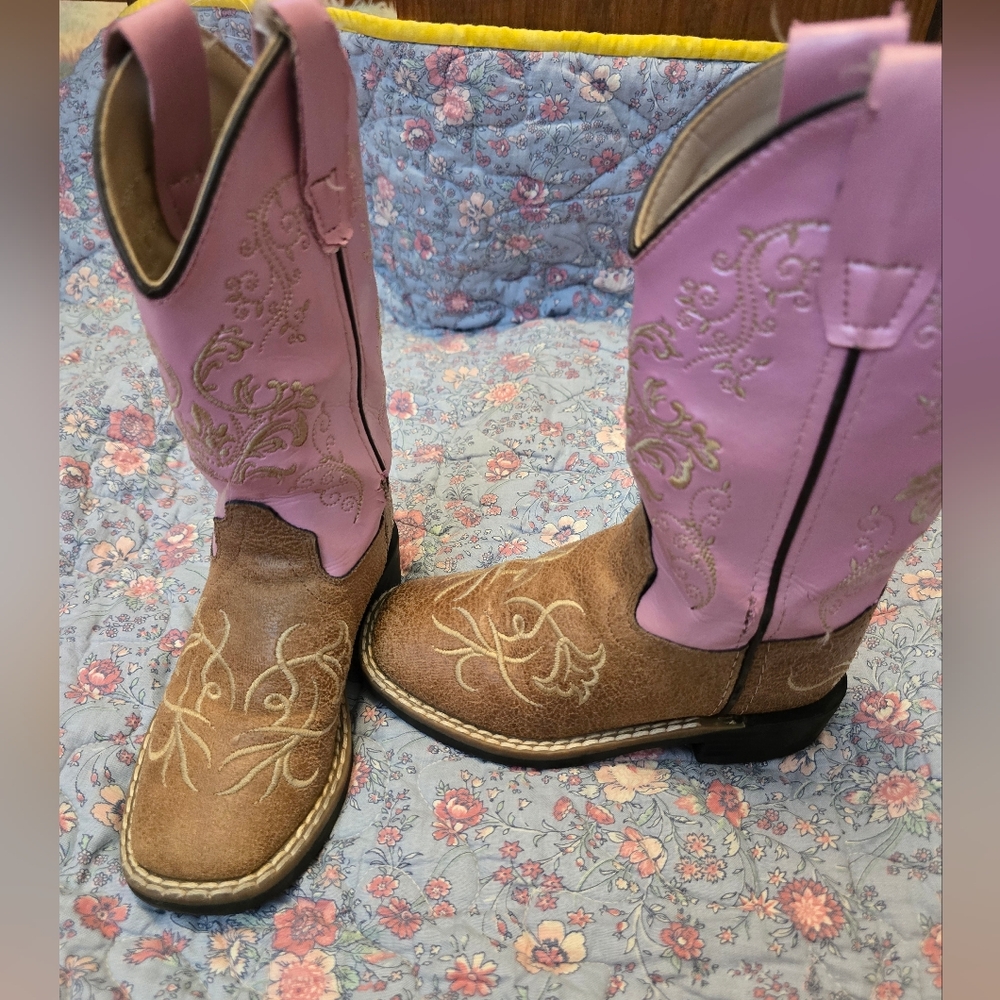 Old West Purple and Brown Western Boots with Floral Stitching